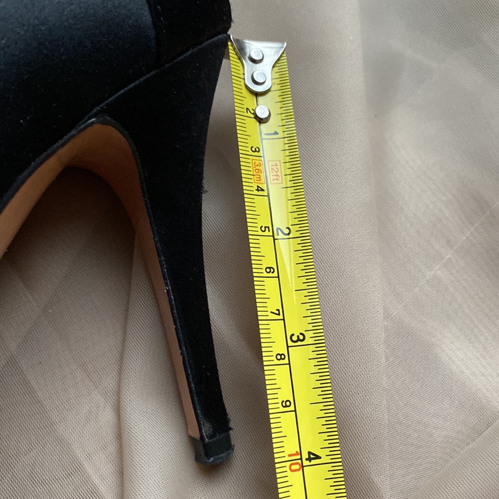 ESCADA pump with sequins - Picture 6 of 8